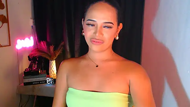 Lorainnelustts online show from November 30, 1:20 am