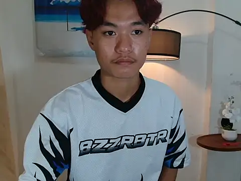 Snapshot of ur_little_secret chatting on September 24, 8:17 am ur little secret online show from September 24, 8:17 am