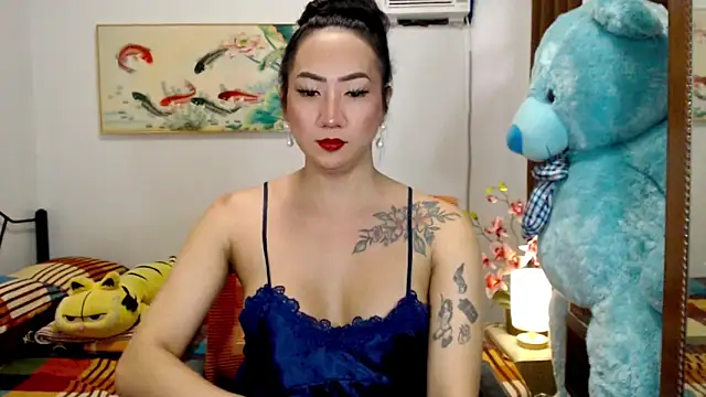 LovelyQueen69 online show from October 11, 11:03 pm
