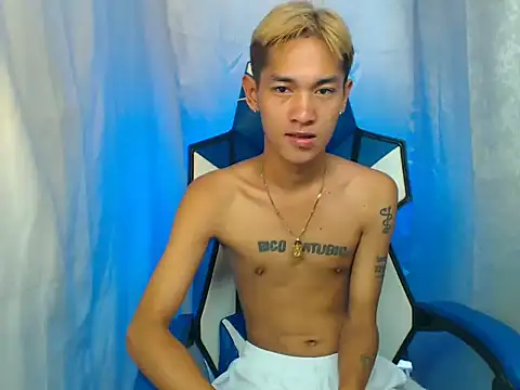 riks tyler online show from November 11, 5:18 am