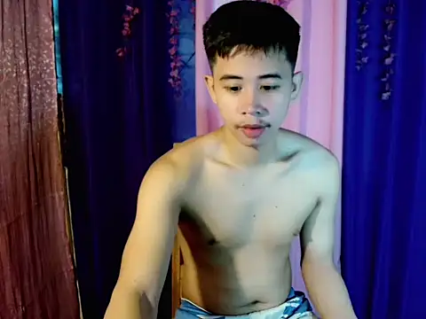 urasianbigcock online show from December 2, 7:36 am