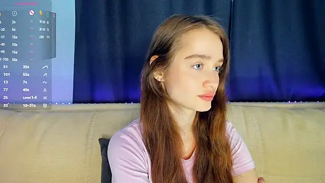 lovelyalivia online show from April 28, 12:43 pm