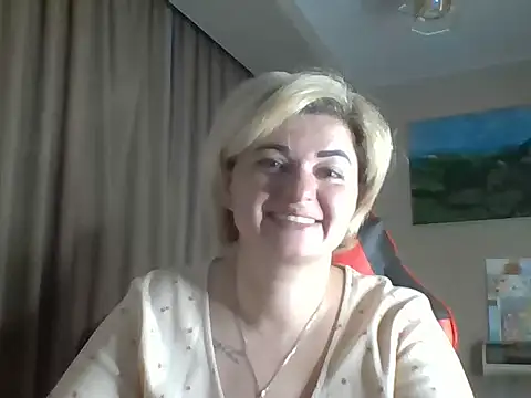Snapshot of Wymini chatting on September 10, 8:31 pm Wymini online show from September 10, 8:31 pm