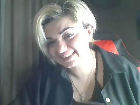 Snapshot of Wymini chatting on September 25, 8:45 pm Wymini online show from September 25, 8:45 pm