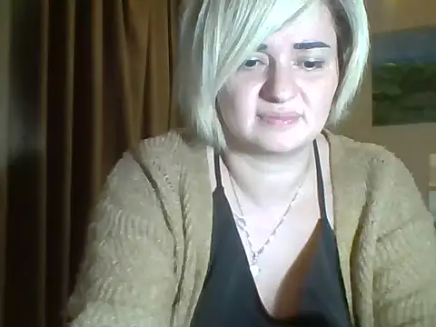 Snapshot of Wymini chatting on October 19, 9:04 pm Wymini online show from October 19, 9:04 pm