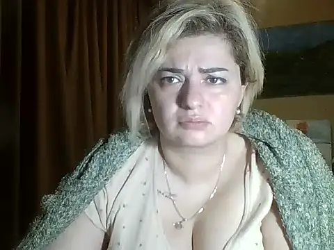 Snapshot of Wymini chatting on October 26, 9:53 pm Wymini online show from October 26, 9:53 pm