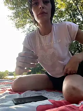 sweetchery999999 online show from September 13, 3:23 pm