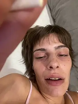 sweetchery999999 online show from September 27, 6:35 pm