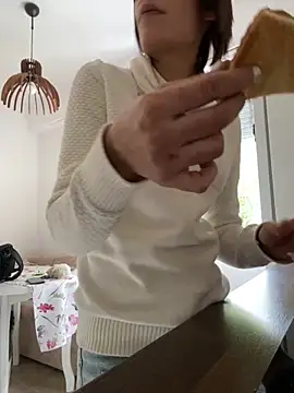 sweetchery999999 online show from October 10, 2:27 pm