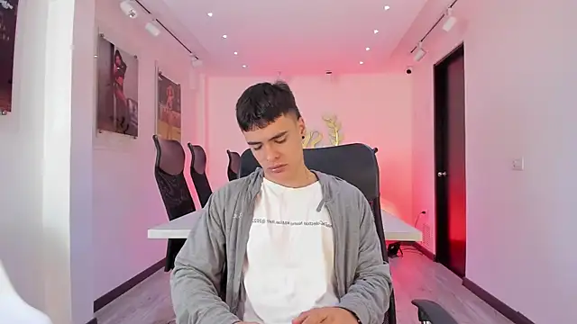 BenitoSaenz online show from March 31, 12:49 pm