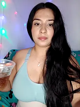 VALENTINA ROUSE  online show from March 22, 9:29 pm