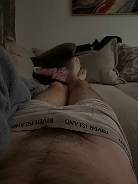 Snapshot of leroy9501 chatting on October 5, 3:16 am leroy9501 online show from October 5, 3:16 am