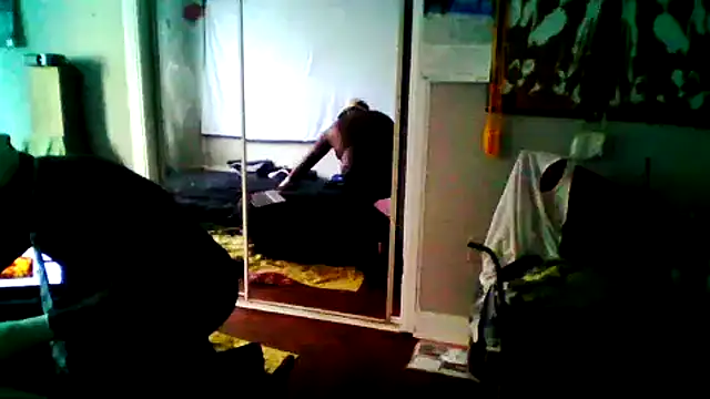 Snapshot of JezOne555 chatting on September 12, 5:35 pm JezOne555 online show from September 12, 5:35 pm