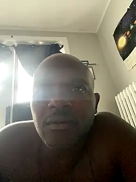 Snapshot of JezOne555 chatting on October 15, 6:19 pm JezOne555 online show from October 15, 6:19 pm