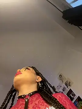 venusobryan 55 online show from March 13, 11:33 pm