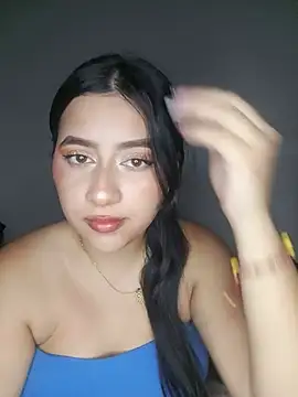 Chloe Sky love online show from May 20, 3:34 am