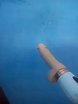 Snapshot of b_ele chatting on September 18, 11:45 am b ele online show from September 18, 11:45 am