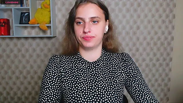 AmandaDimond  online show from July 8, 1:59 pm