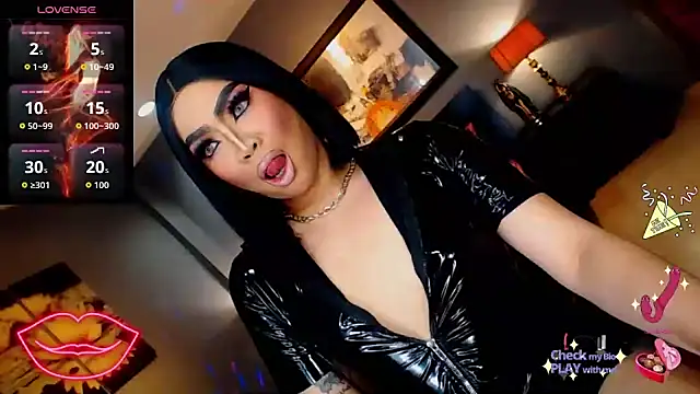 FridaHumphrey online show from November 9, 6:06 pm