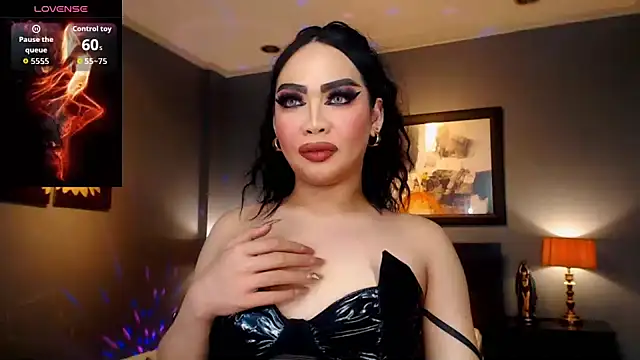 FridaHumphrey online show from March 27, 6:18 pm