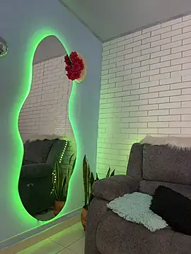 Im Fernanda online show from October 28, 10:08 am