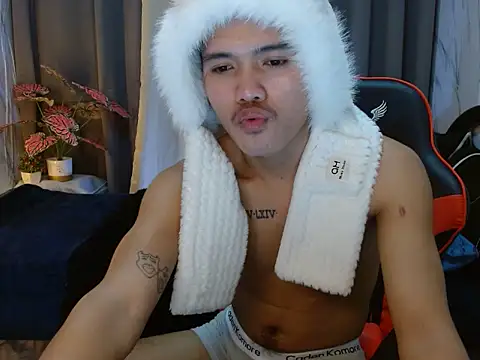 YourNaughtyTwink 69 online show from March 17, 4:17 am