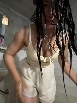 ThiHa003 online show from March 30, 11:39 pm