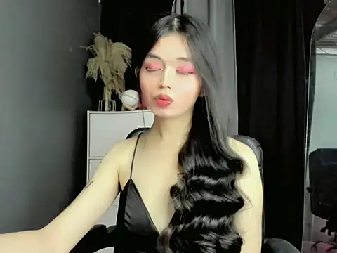 Snapshot of LexiLove chatting on September 26, 12:20 pm LexiLove online show from September 26, 12:20 pm