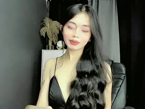 LexiLove online show from November 14, 9:41 am