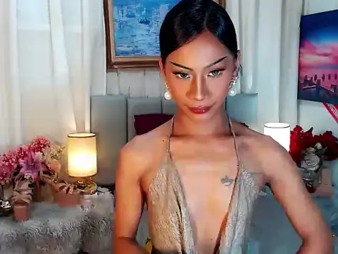 sassylatina online show from November 13, 4:17 pm