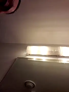 Cnutt310 online show from November 8, 5:18 am