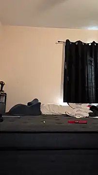 Cnutt310 online show from March 4, 10:49 pm