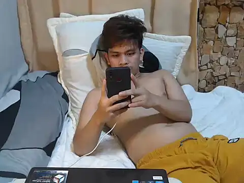 Snapshot of cumwhat_me chatting on May 12, 10:45 am cumwhat me online show from May 12, 10:45 am