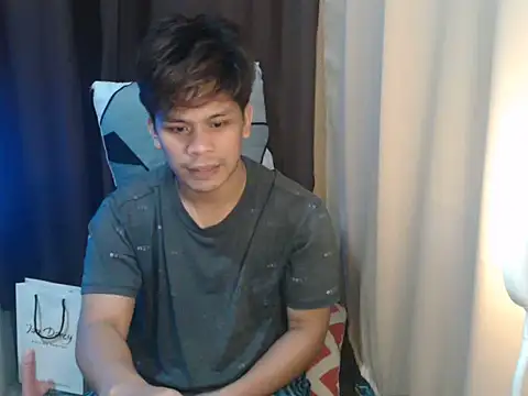 Snapshot of cumwhat_me chatting on June 23, 6:00 am cumwhat me online show from June 23, 6:00 am