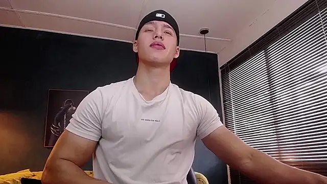 deivid parker online show from September 18, 1:46 pm