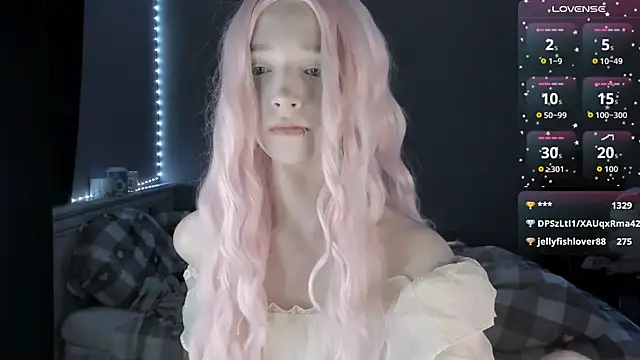 Snapshot of MelissaReis chatting on October 21, 7:31 am MelissaReis online show from October 21, 7:31 am