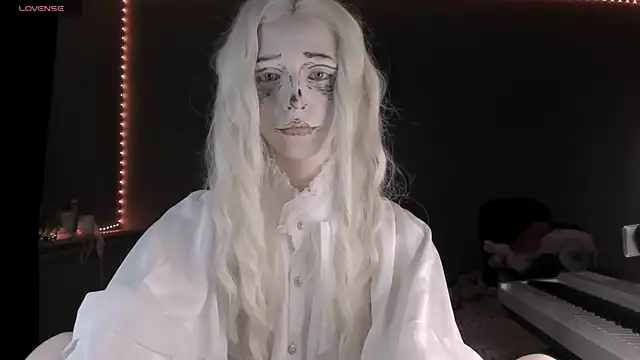 Snapshot of MelissaReis chatting on November 1, 11:34 am MelissaReis online show from November 1, 11:34 am