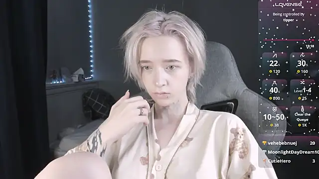 MelissaReis online show from April 5, 11:18 am