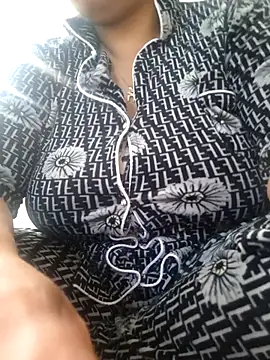 rousaa online show from January 10, 1:02 pm