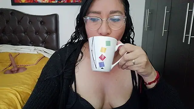 Snapshot of Grace_mature_milf chatting on July 11, 11:46 am Grace mature milf online show from July 11, 11:46 am