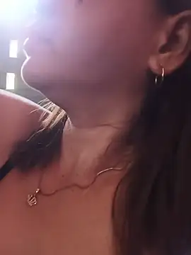 sexybitch 02 online show from May 22, 3:46 am
