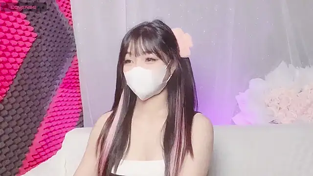 Snapshot of kemybaby chatting on November 25, 2:55 am kemybaby online show from November 25, 2:55 am