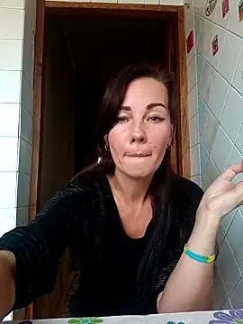 Snapshot of Adeline3302 chatting on September 24, 1:14 pm Adeline3302 online show from September 24, 1:14 pm