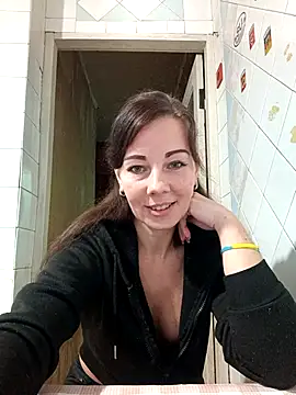 Snapshot of Adeline3302 chatting on October 29, 1:57 pm Adeline3302 online show from October 29, 1:57 pm