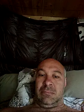 Snapshot of annubis69 chatting on June 19, 5:06 pm annubis69 online show from June 19, 5:06 pm