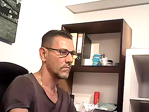 Snapshot of mastercharisma35 chatting on July 9, 11:03 am mastercharisma35 online show from July 9, 11:03 am