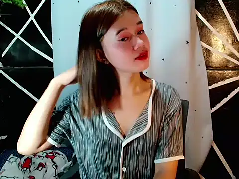 Snapshot of urgirl_mikah chatting on September 26, 9:19 pm urgirl mikah online show from September 26, 9:19 pm