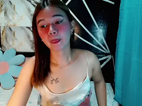 urgirl mikah online show from February 18, 11:11 pm