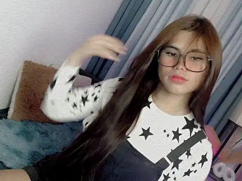 PrettyBlythes TS online show from March 12, 1:39 pm