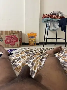 Snapshot of shreyas79 chatting on April 10, 7:18 pm shreyas79 online show from April 10, 7:18 pm